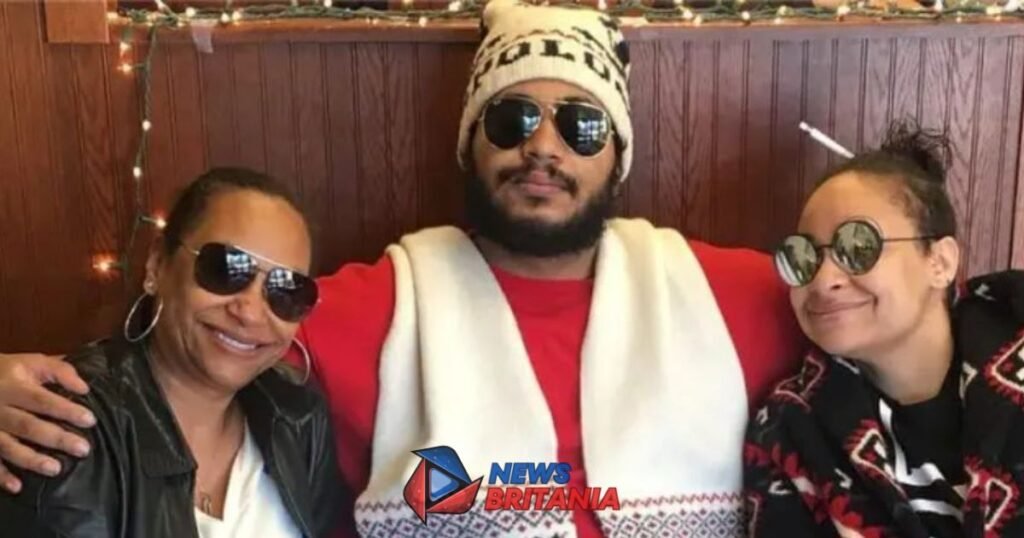 Blaize Pearman with Lydia Gaulden and Raven-Symoné