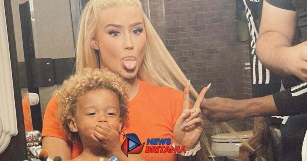 Onyx Kelly with Iggy Azalea