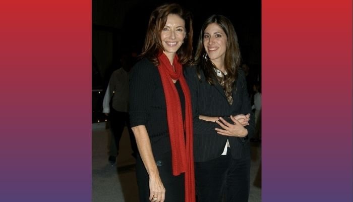 Mary Steenburgen skates with her daughter, Kate Danson