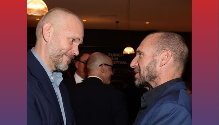 Roeg Sutherland and Ralph Fiennes 