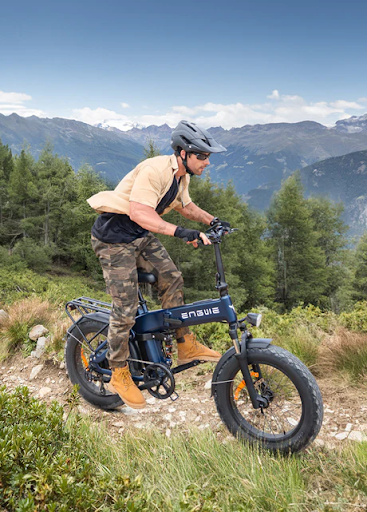 Discover ENGWE Folding E-Bikes for Easy City Travel