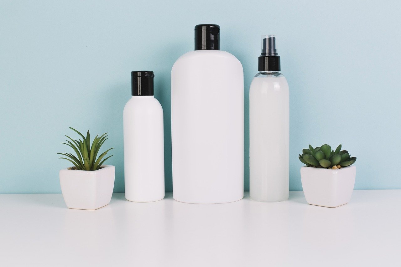 Why the Beauty Industry Is Rethinking Its Packaging — and What's Replacing Single-Use Plastic